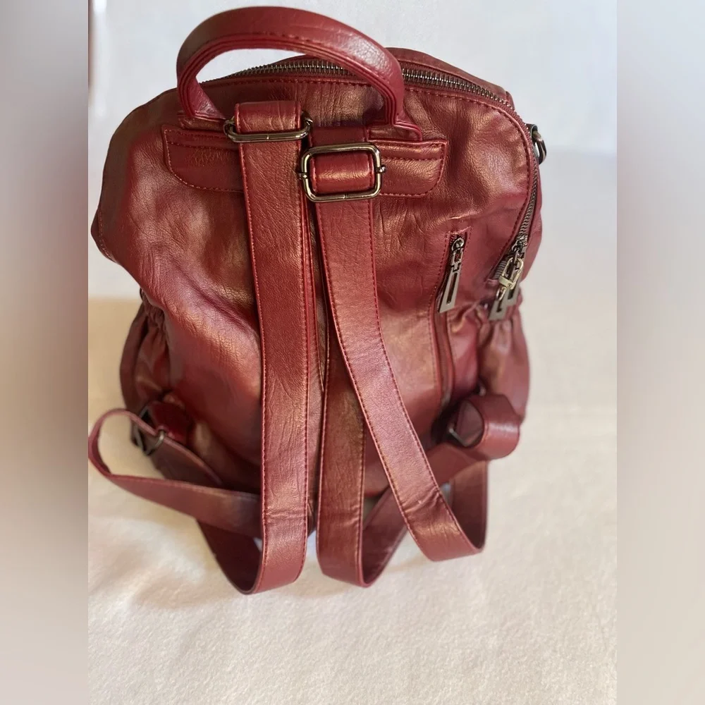 🛑SOLD🛑SOLD🛑Burgundy Faux Leather Women's Bag Backpack Shoulder Strap Inner - Picture 3 of 8